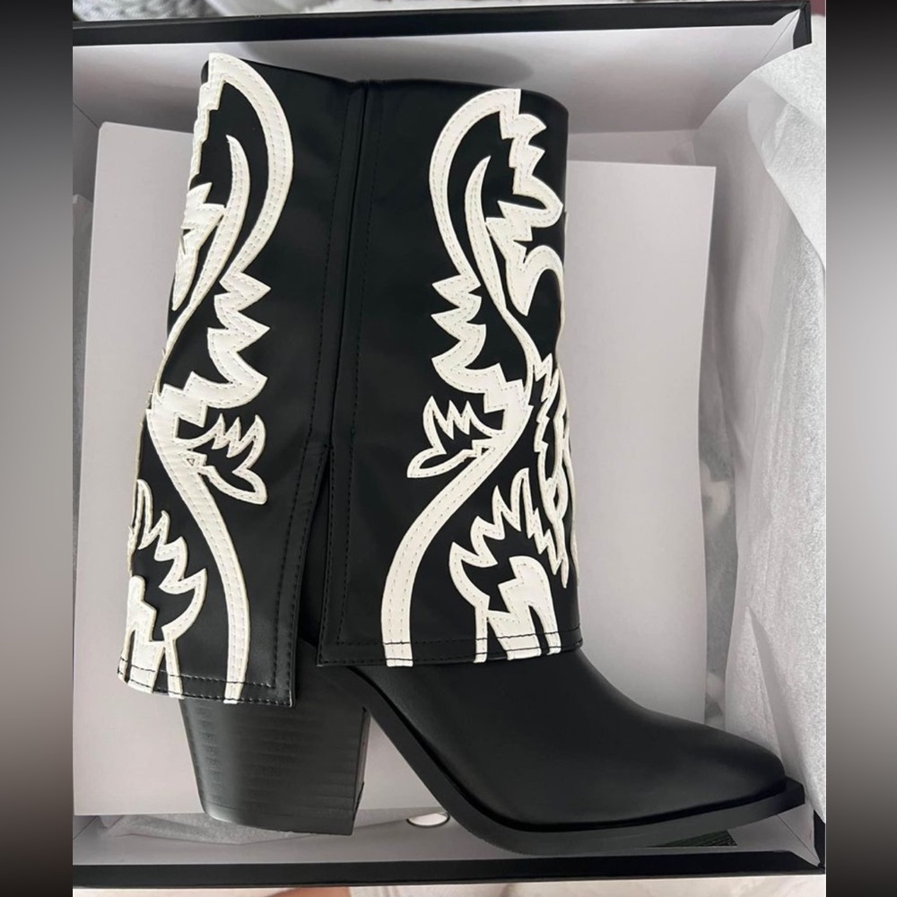 BRAND NEW NEVER WORN